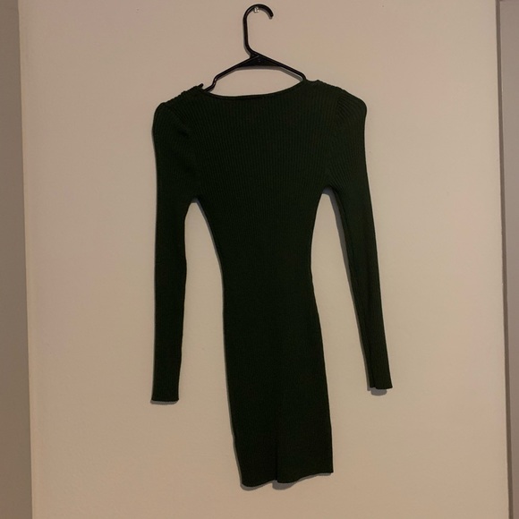 Olive Green ribbed-knit dress - Picture 2 of 3